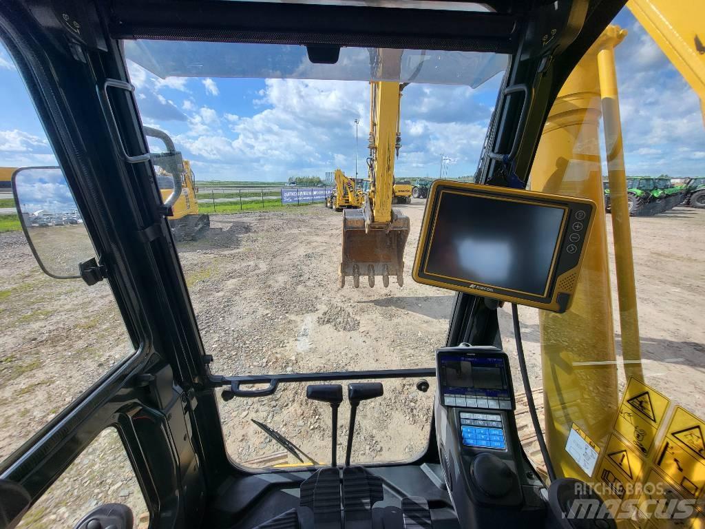 Komatsu PC210-11E0 Gravemaskiner på larvebånd