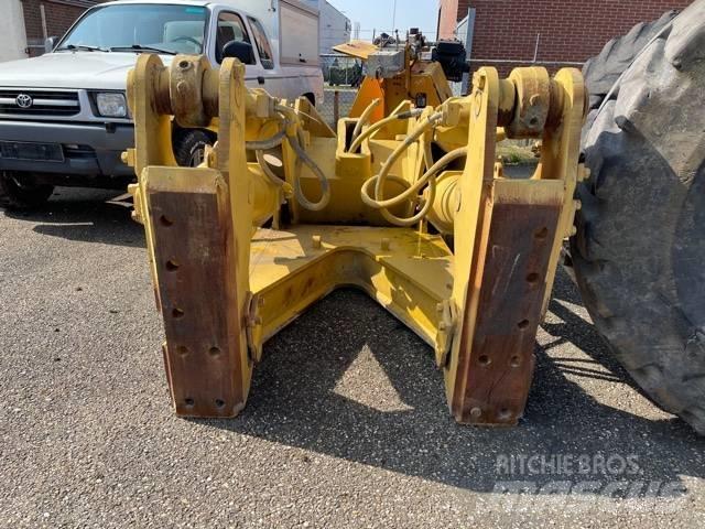 CAT D 8 R Ripper Andet tilbehør