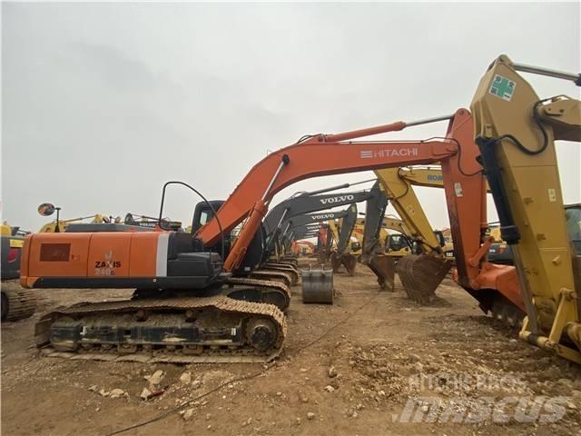 Hitachi ZX240G Gravemaskiner på larvebånd