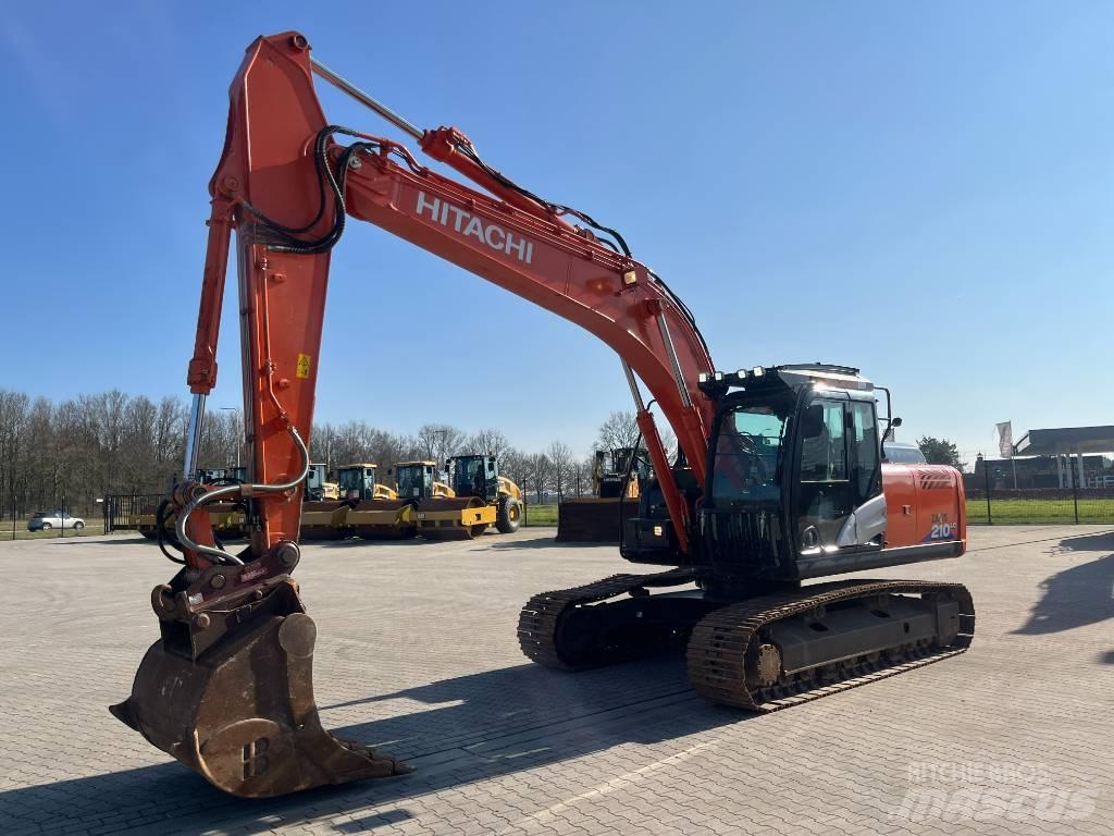 Hitachi ZX 210 LC-6 Gravemaskiner på larvebånd