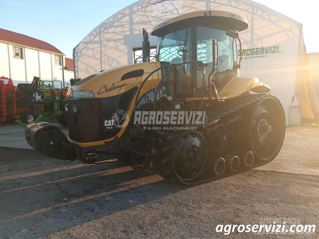 Challenger 745 B Traktorer