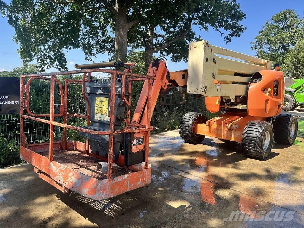 JLG 450 AJ II Bomlifte med knækarm