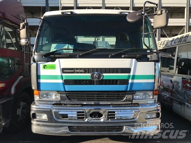 UD KL-CK482BAT Trækkere