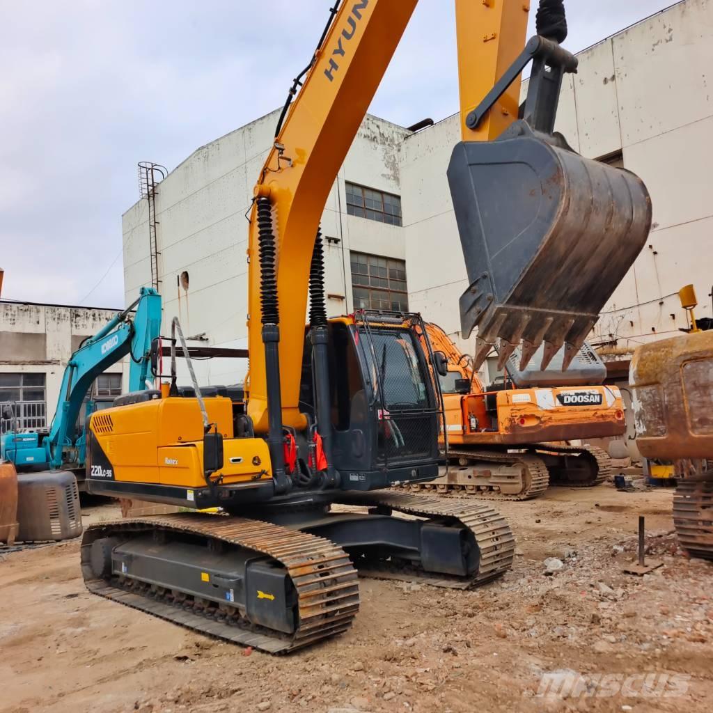 Hyundai 220LC-9T Gravemaskiner på larvebånd