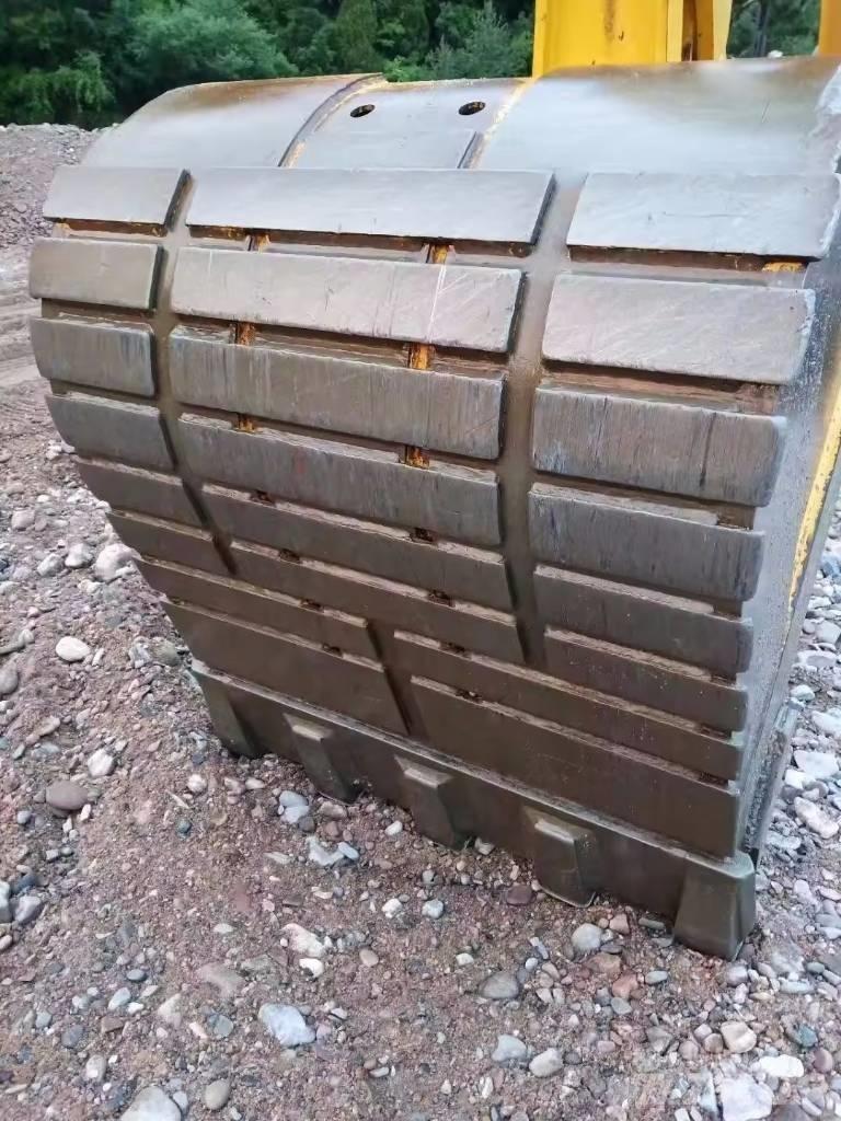 Komatsu PC 270 Gravemaskiner på larvebånd