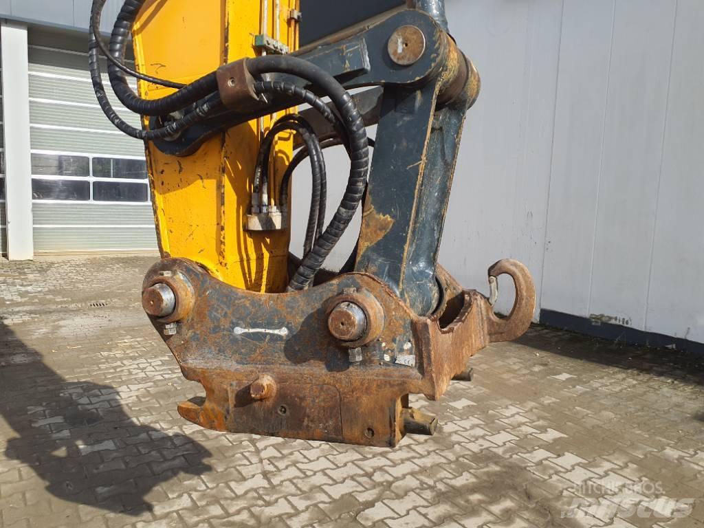Hyundai HX 300 L Gravemaskiner på larvebånd