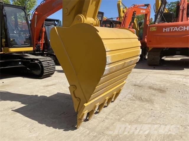 CAT 330 GC Gravemaskiner på larvebånd