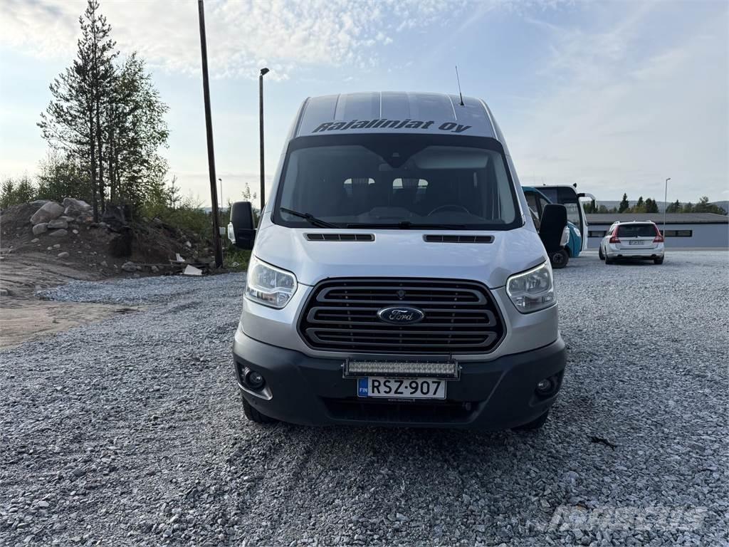 Ford Transit Minibusser