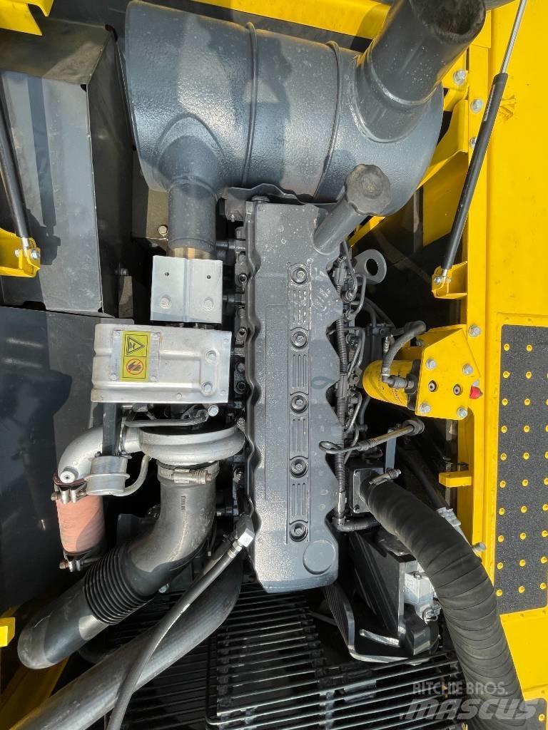 Komatsu PC 220 Gravemaskiner på larvebånd