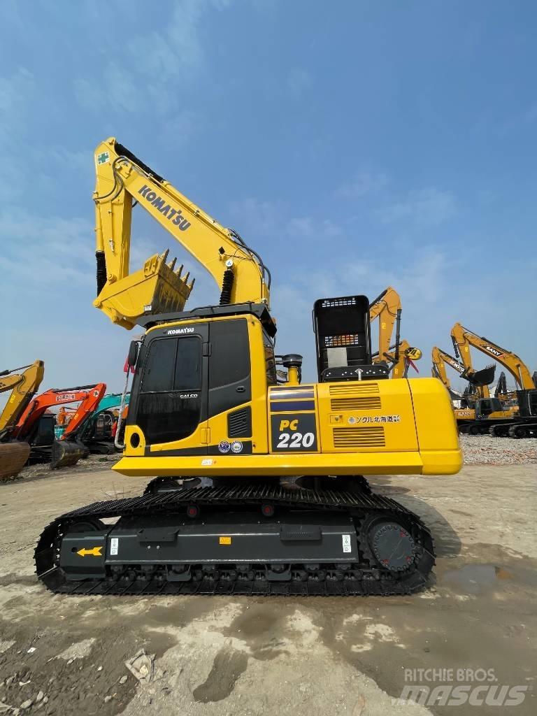 Komatsu PC 220 Gravemaskiner på larvebånd
