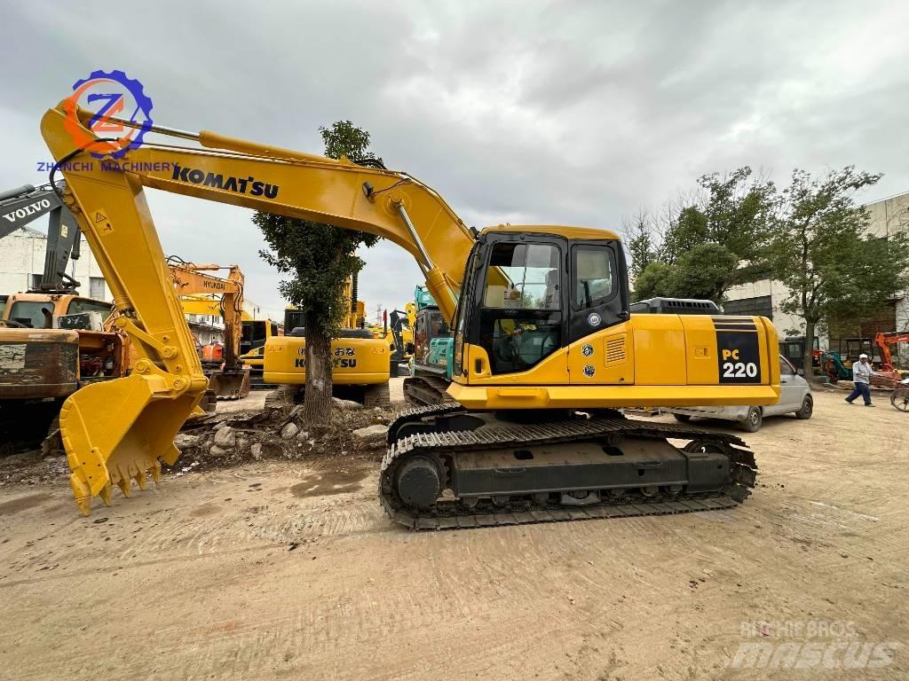 Komatsu PC 220-7 Gravemaskiner på larvebånd