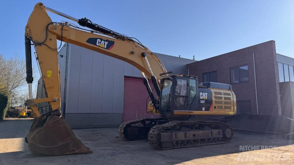CAT 352 F Gravemaskiner på larvebånd