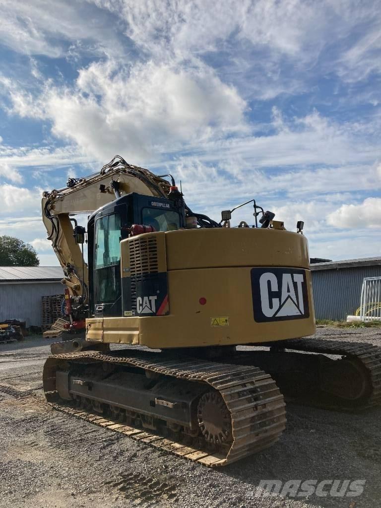 CAT 321 D Gravemaskiner på larvebånd