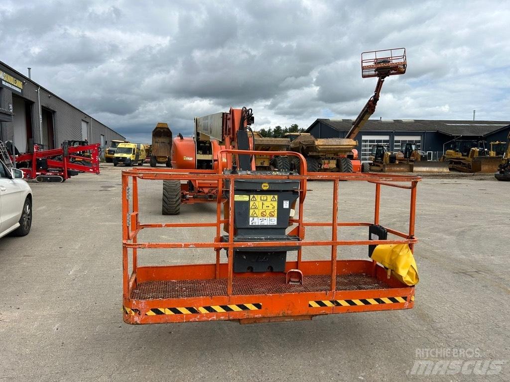 JLG 860 SJ Teleskoplifte