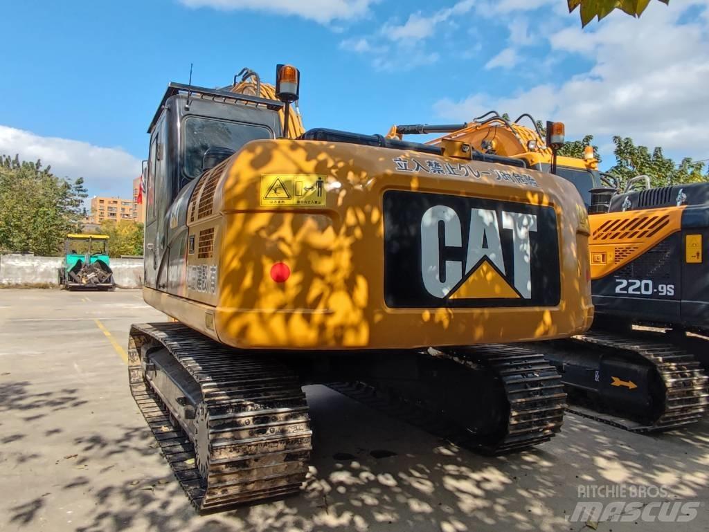 CAT 320D2 Gravemaskiner på larvebånd