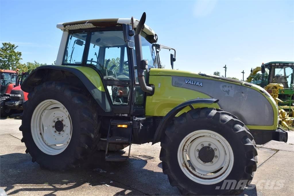 Valtra T120 Traktorer