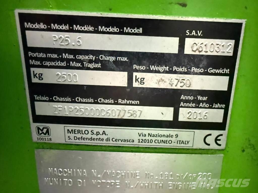 Merlo P25.6 Teleskoplæssere