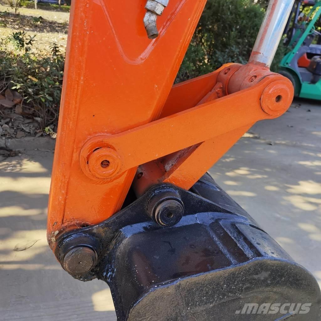 Hitachi ZX70 Midi-gravemaskiner 7t - 12t