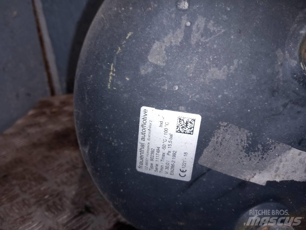 Volvo FH 12      20485245 Bremser