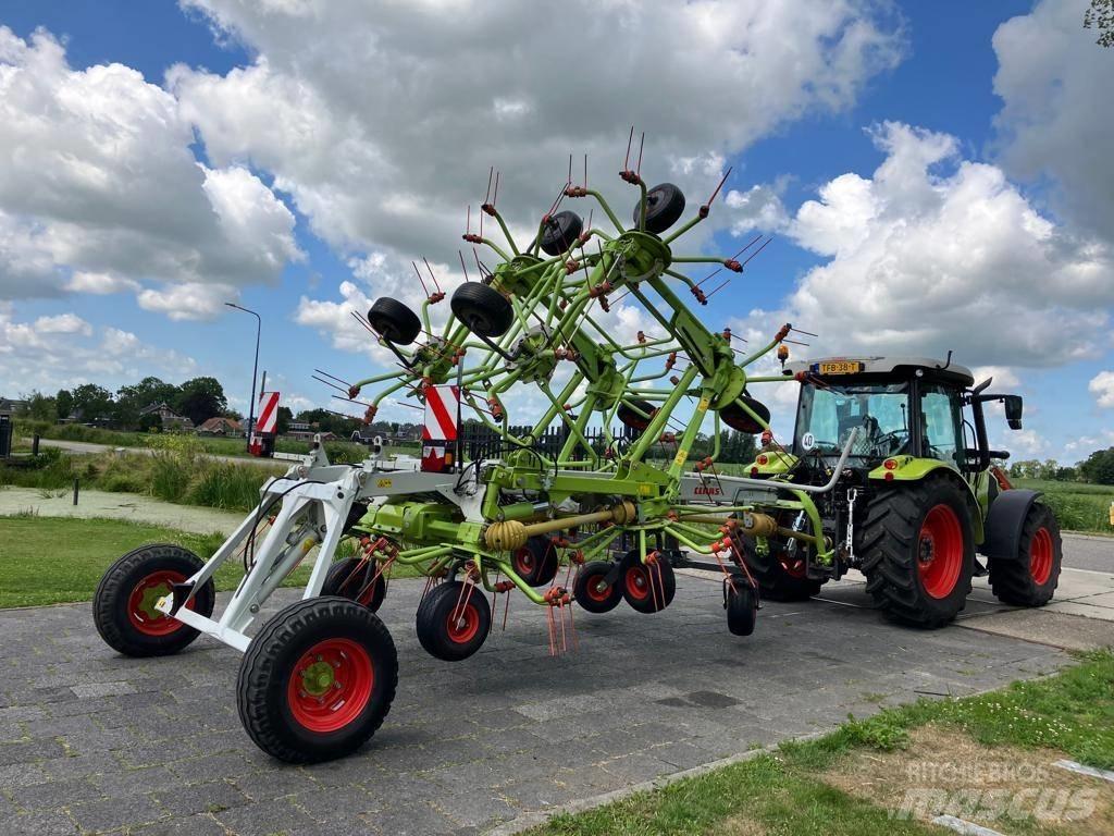 CLAAS Volto 1300 T River og høvendere