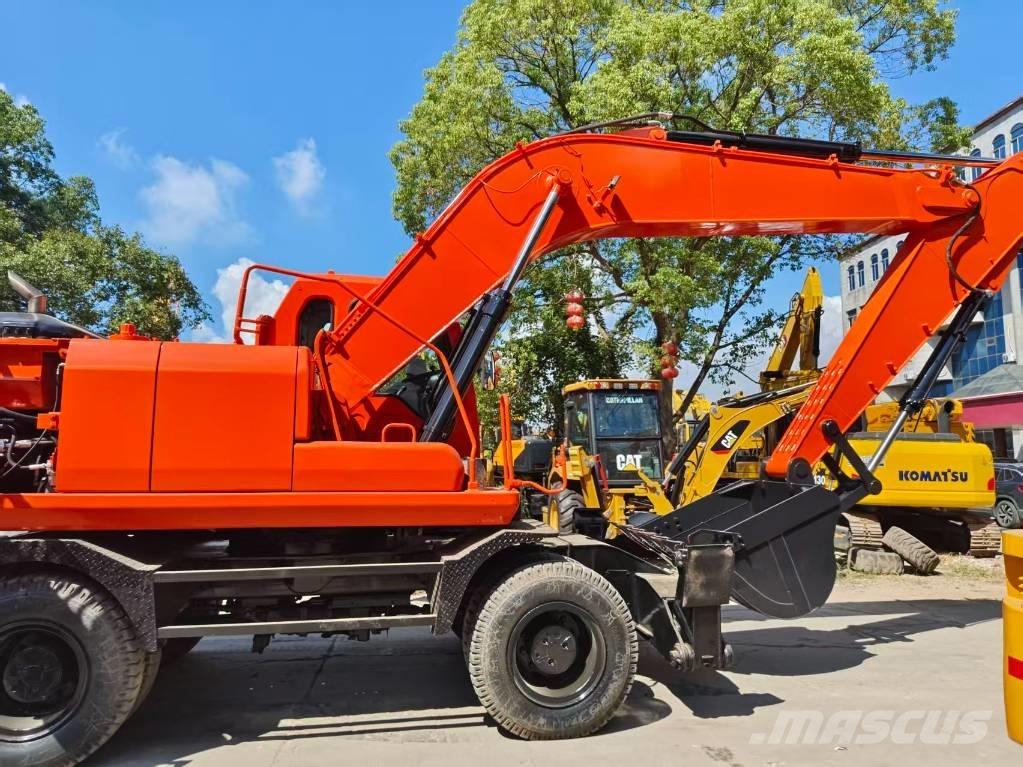Doosan DH 210 W-7 Gravemaskiner på hjul