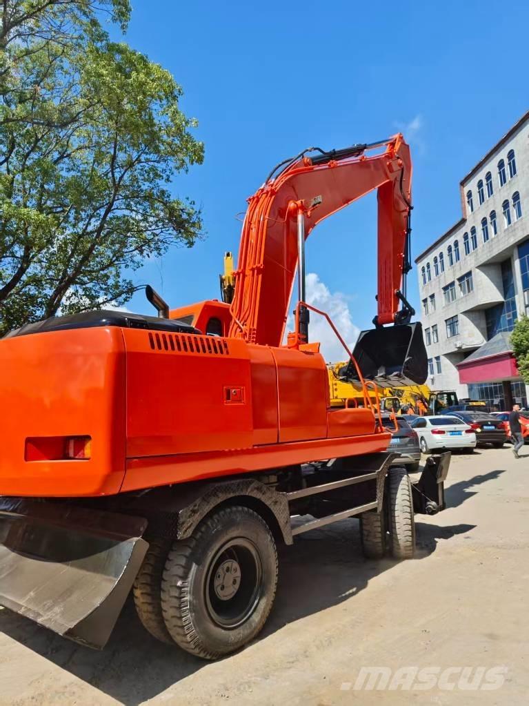 Doosan DH 210 W-7 Gravemaskiner på hjul
