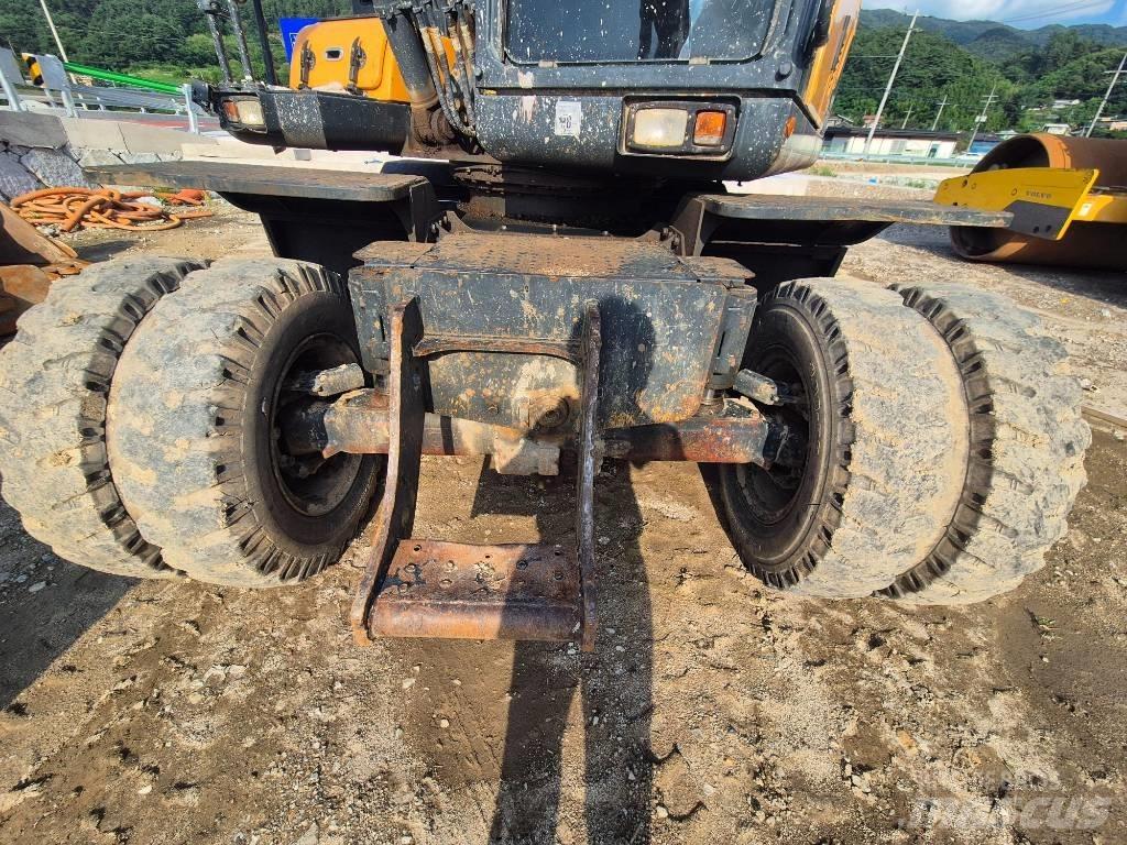 Hyundai HW 145 Gravemaskiner på hjul
