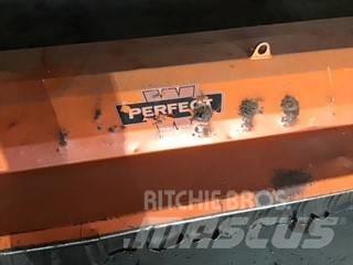 Perfect ZF2-240 Græsklippere og skårlæggere