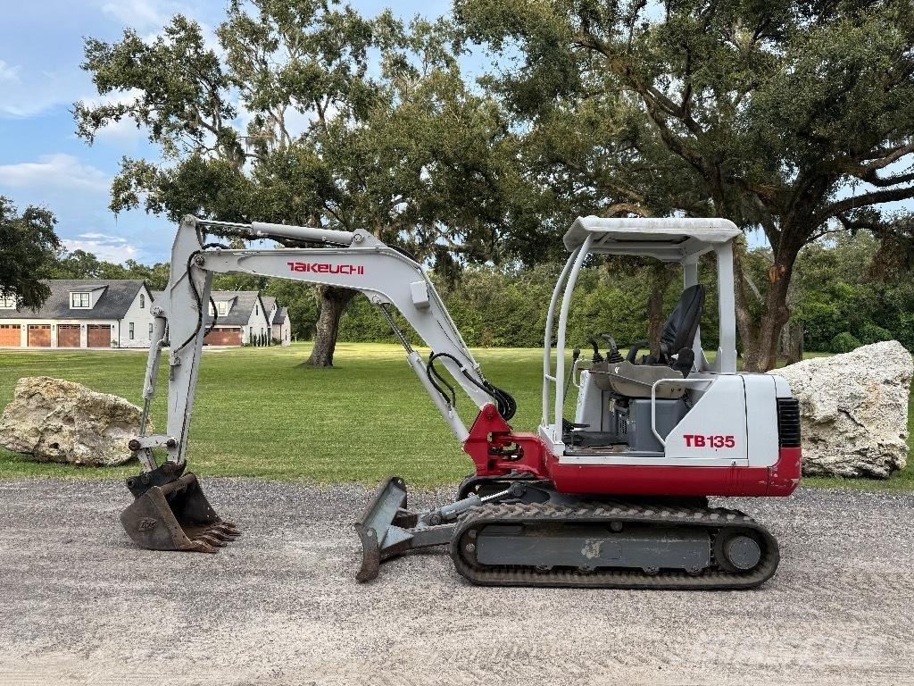 Takeuchi TB 135 Minigravemaskiner