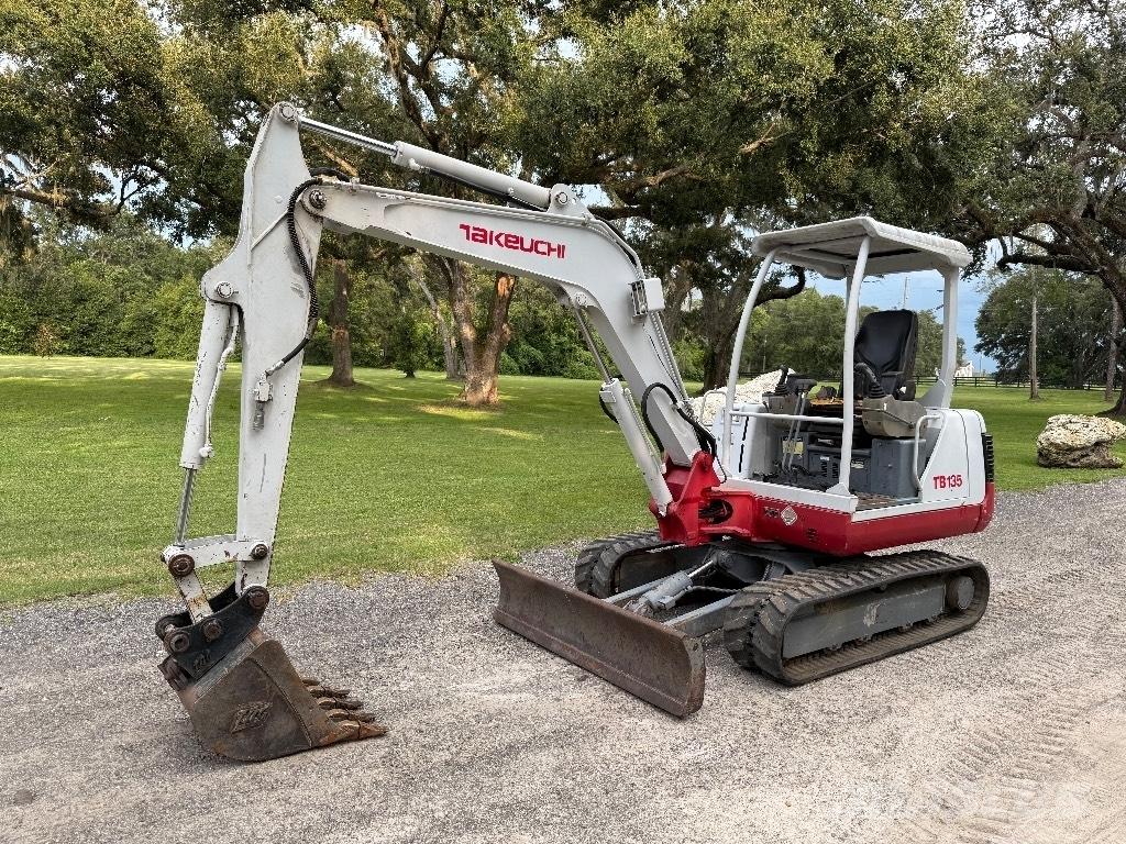 Takeuchi TB 135 Minigravemaskiner