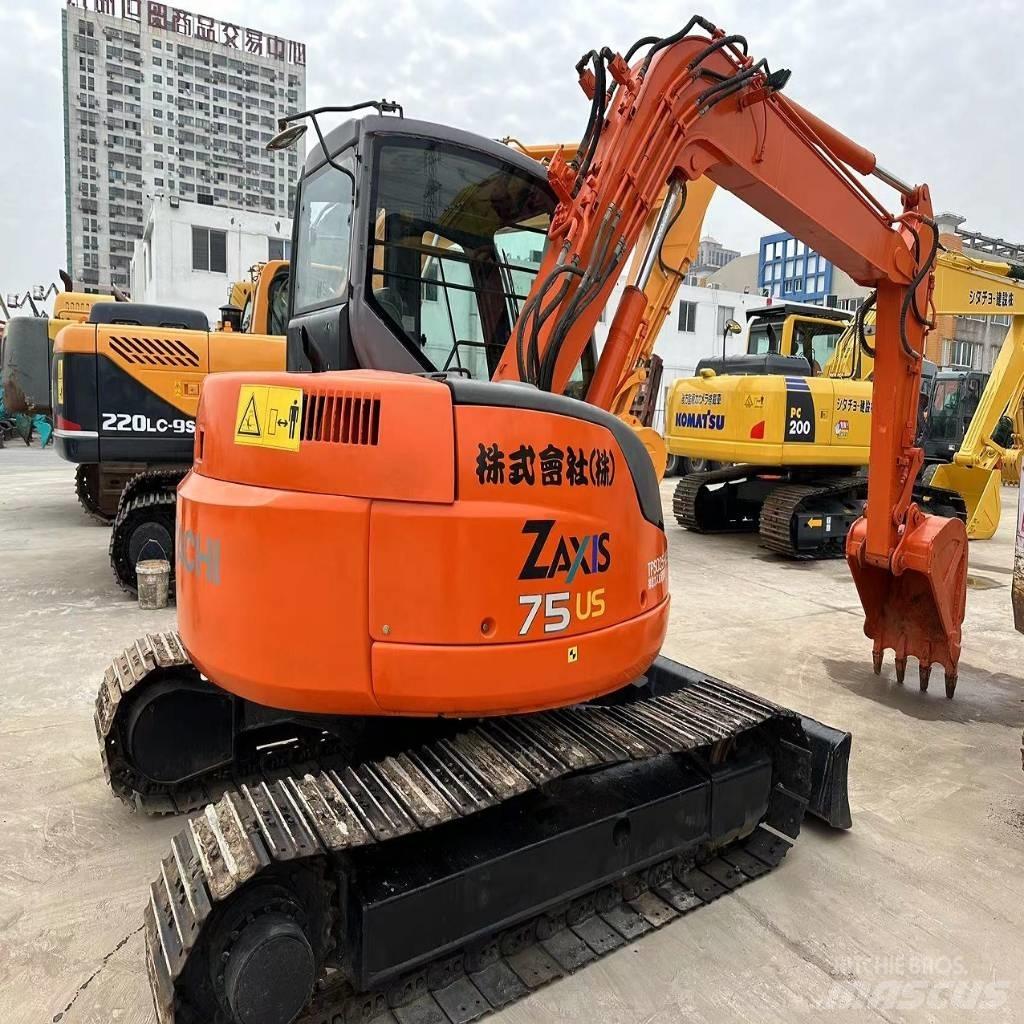 Hitachi ZX 75 Gravemaskiner på larvebånd