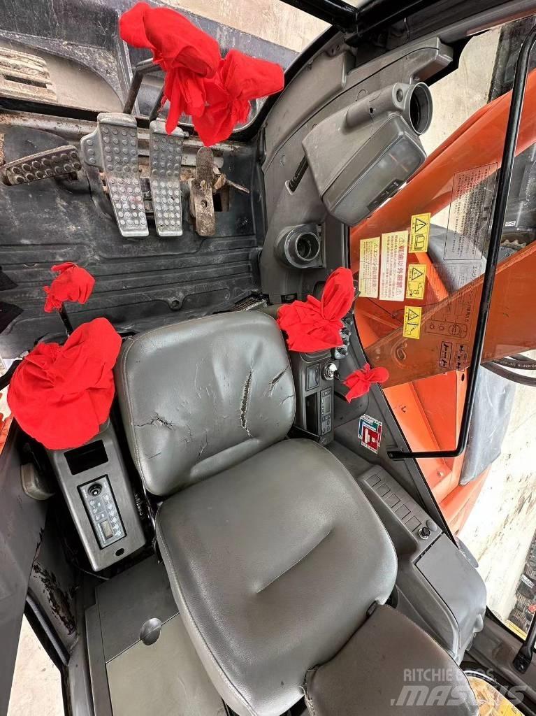Hitachi ZX 75 Gravemaskiner på larvebånd