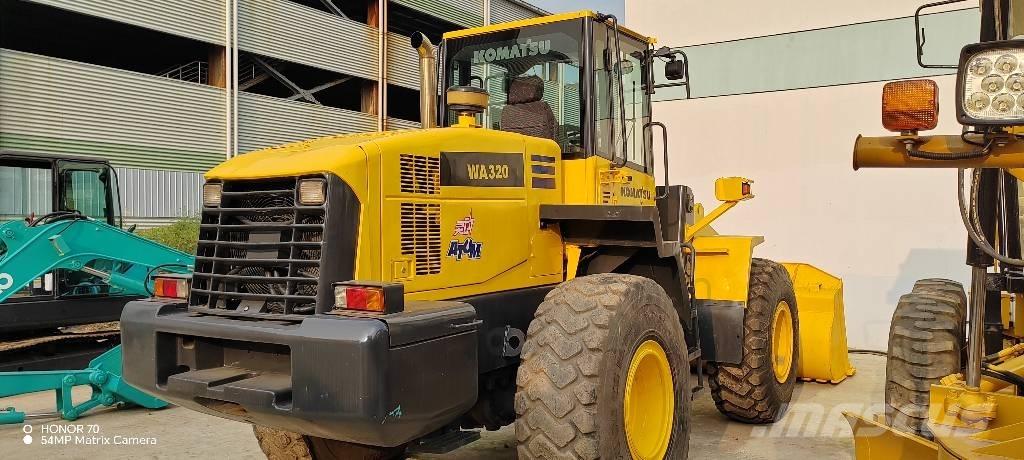Komatsu WA 320-5 Læssemaskiner på hjul