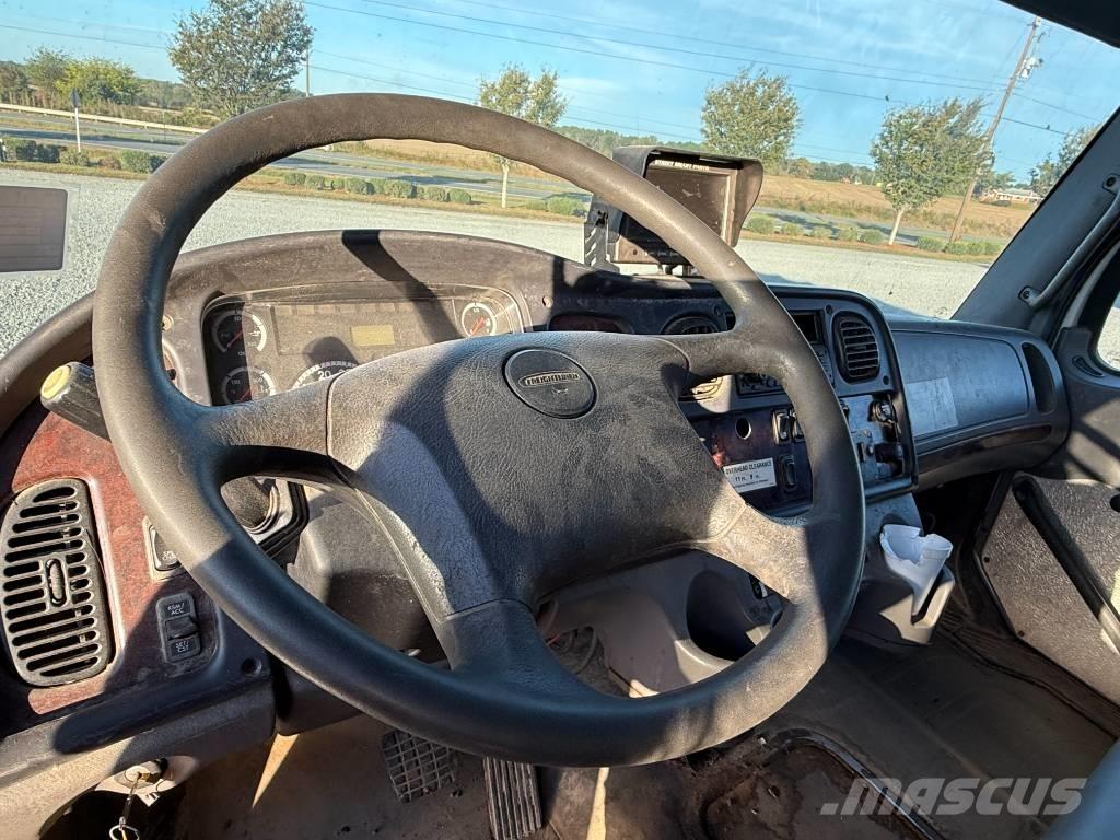 Freightliner M2 Renovationslastbiler