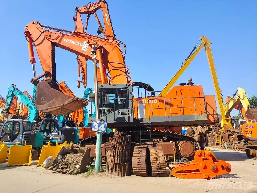 Hitachi EX 1200-6 Gravemaskiner på larvebånd