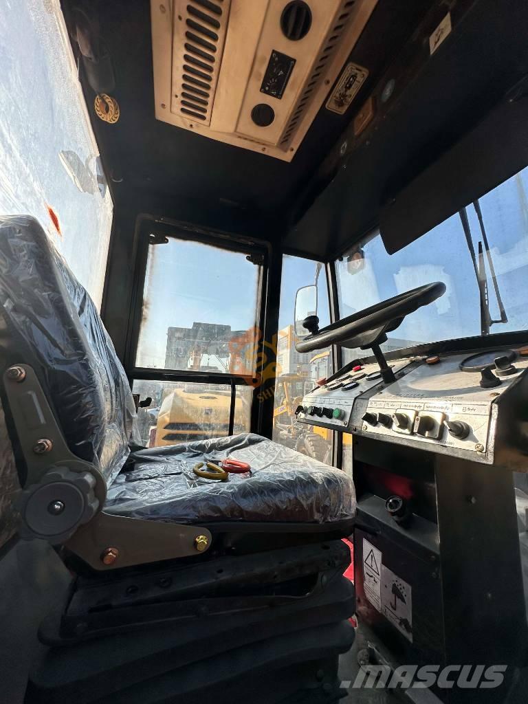 XCMG XD 103 Jordvibrationstromler