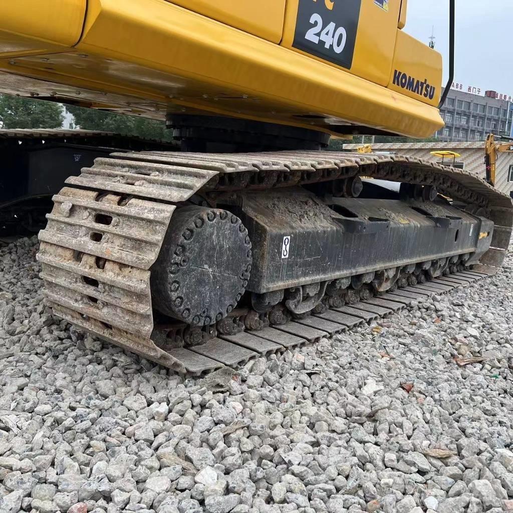 Komatsu PC 240 Gravemaskiner på larvebånd