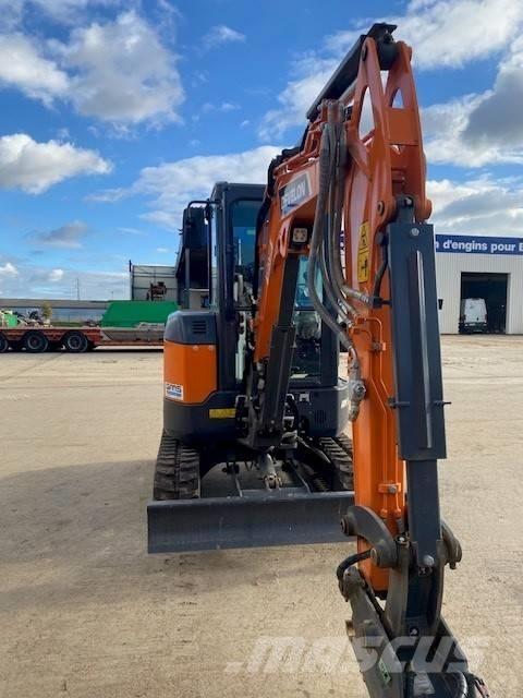 Develon DX 27 Z-7 Minigravemaskiner