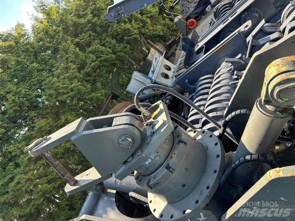 Sennebogen 735 M Materialehåndteringsmaskiner