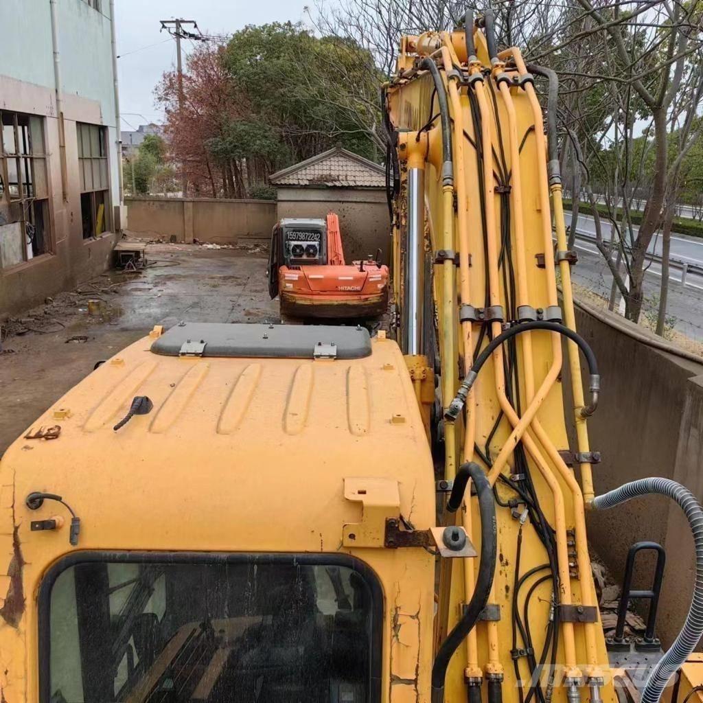 Hyundai 210-9 Gravemaskiner på hjul