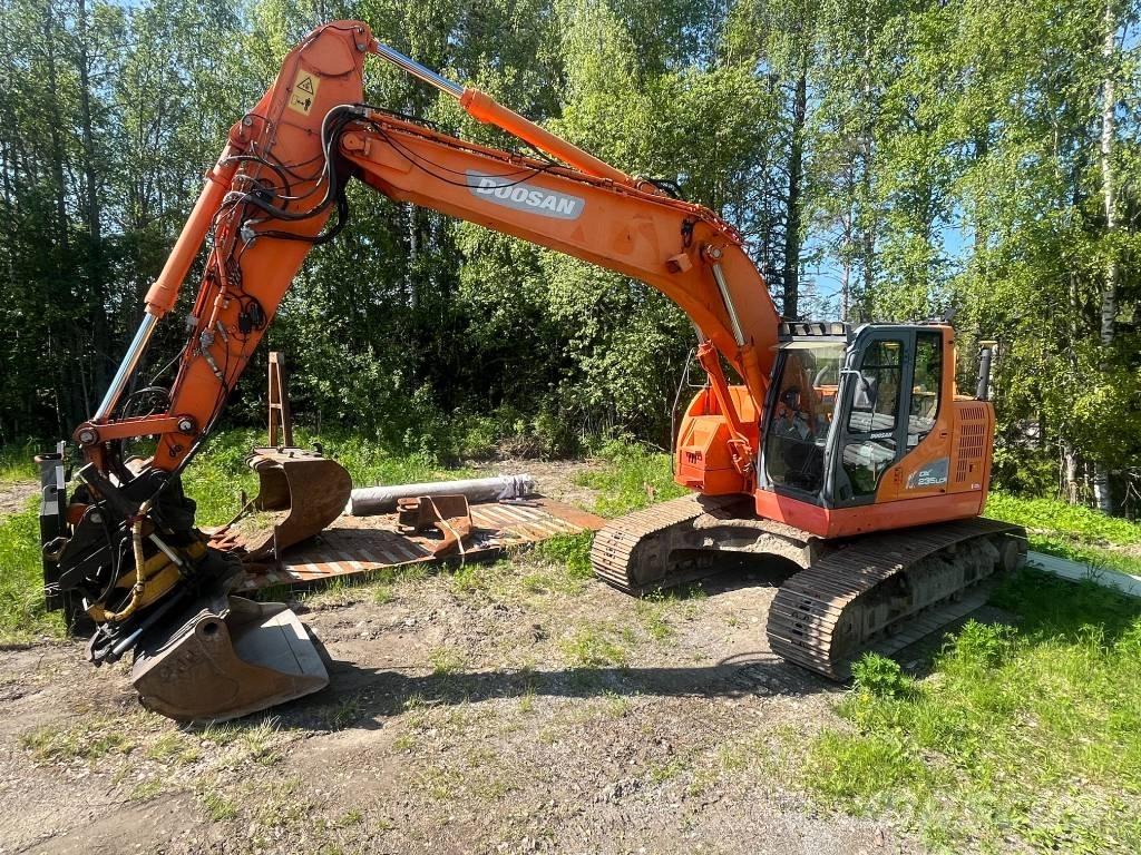 Doosan 235 LCR Gravemaskiner på larvebånd