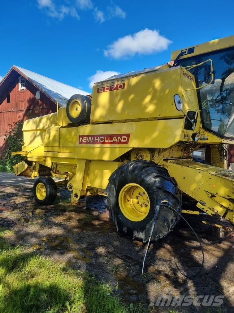 New Holland 8070, 20” Mejetærskere
