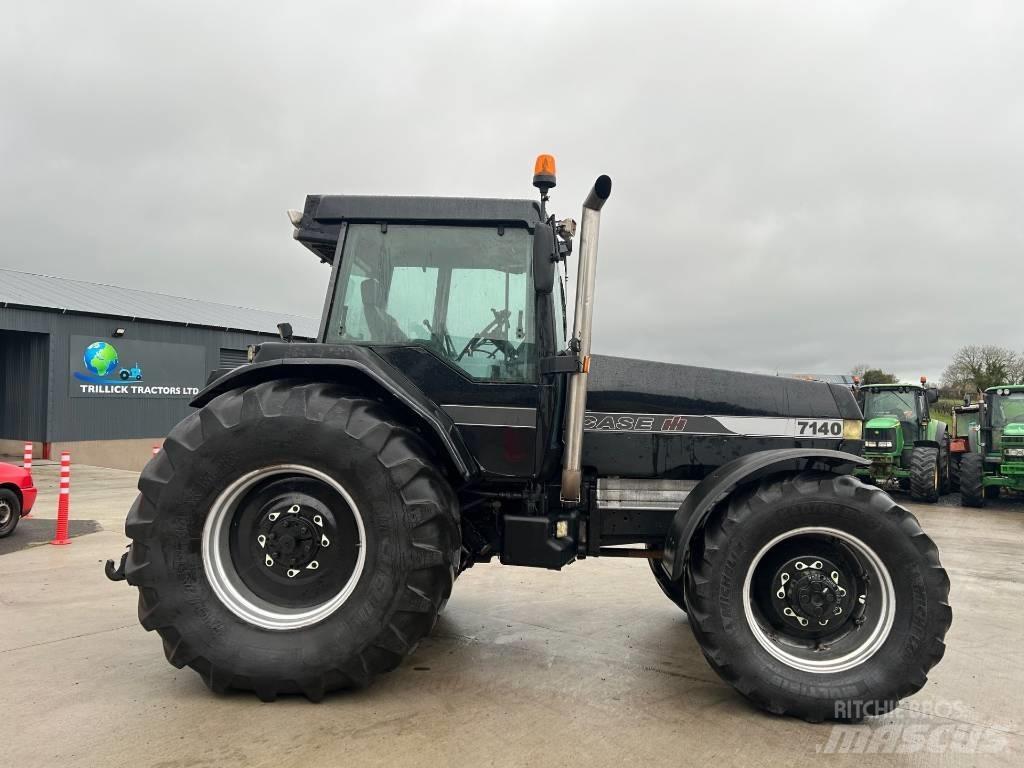 CASE 7140 Traktorer