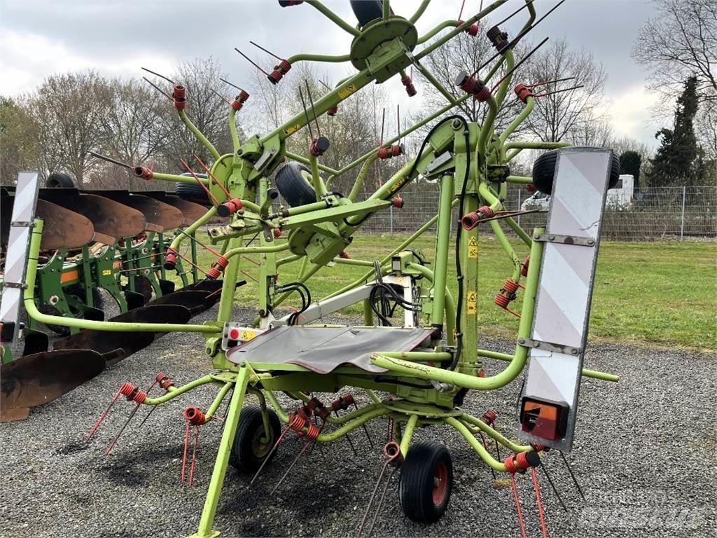 CLAAS VOLTO 770 River og høvendere