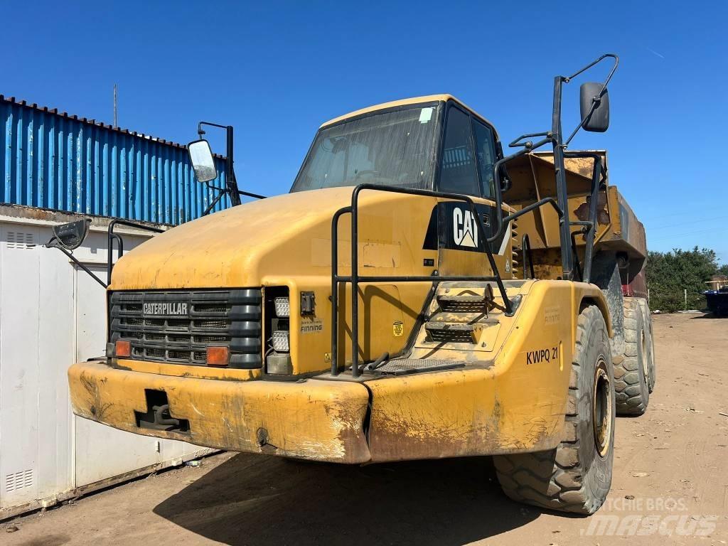 CAT 740 Terrængående lastbiler