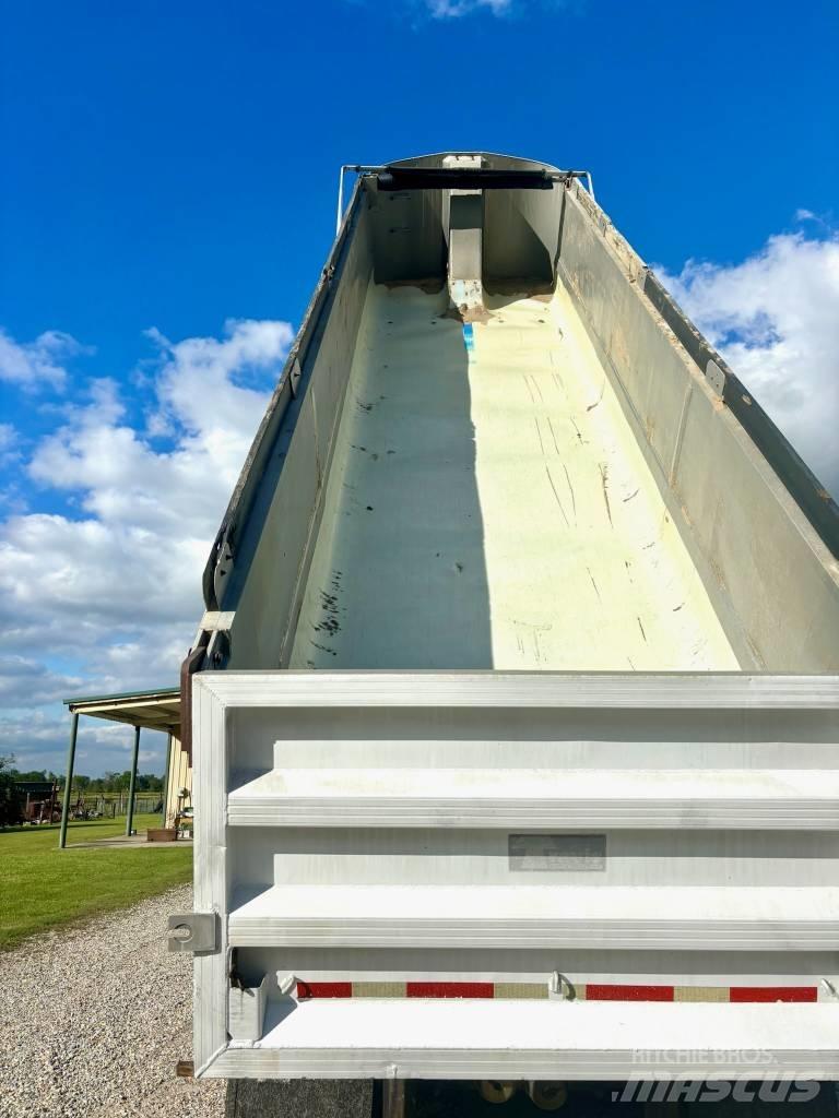 Travis 30ft End Dump Anhænger med tip