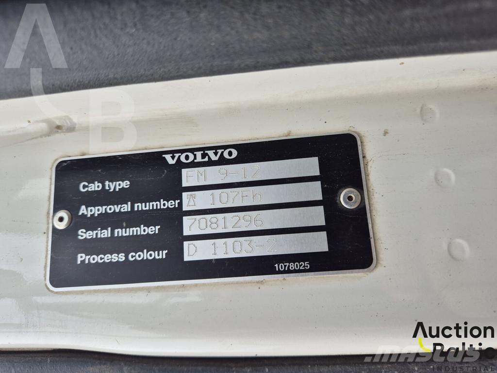 Volvo FM12 Lastbiler med tip