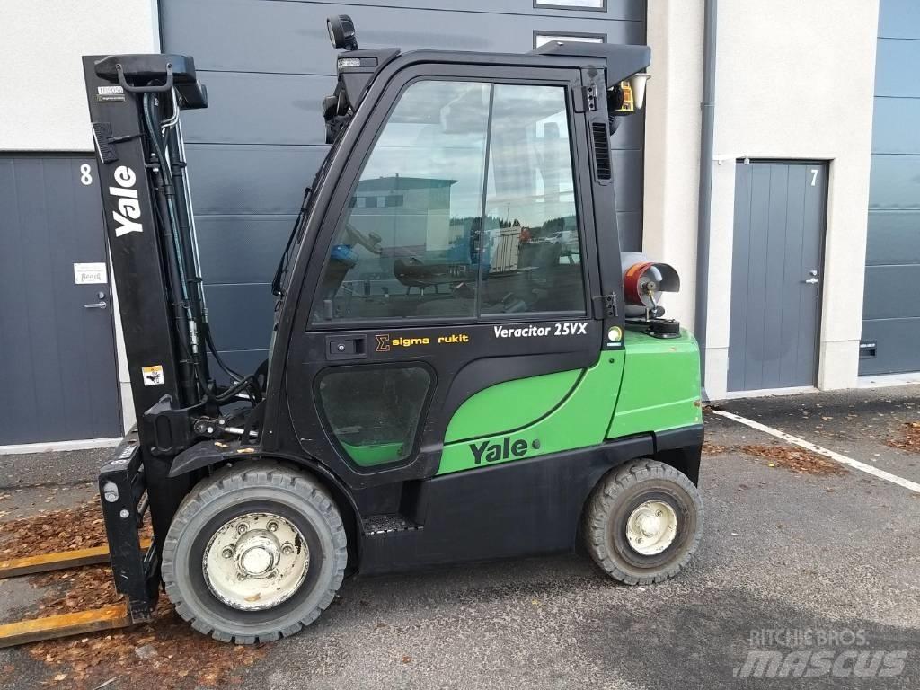 Yale GLP25VX LPG gaffeltrucks