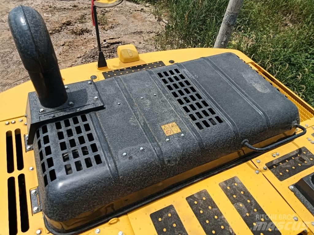 Komatsu PC 240 Gravemaskiner på larvebånd