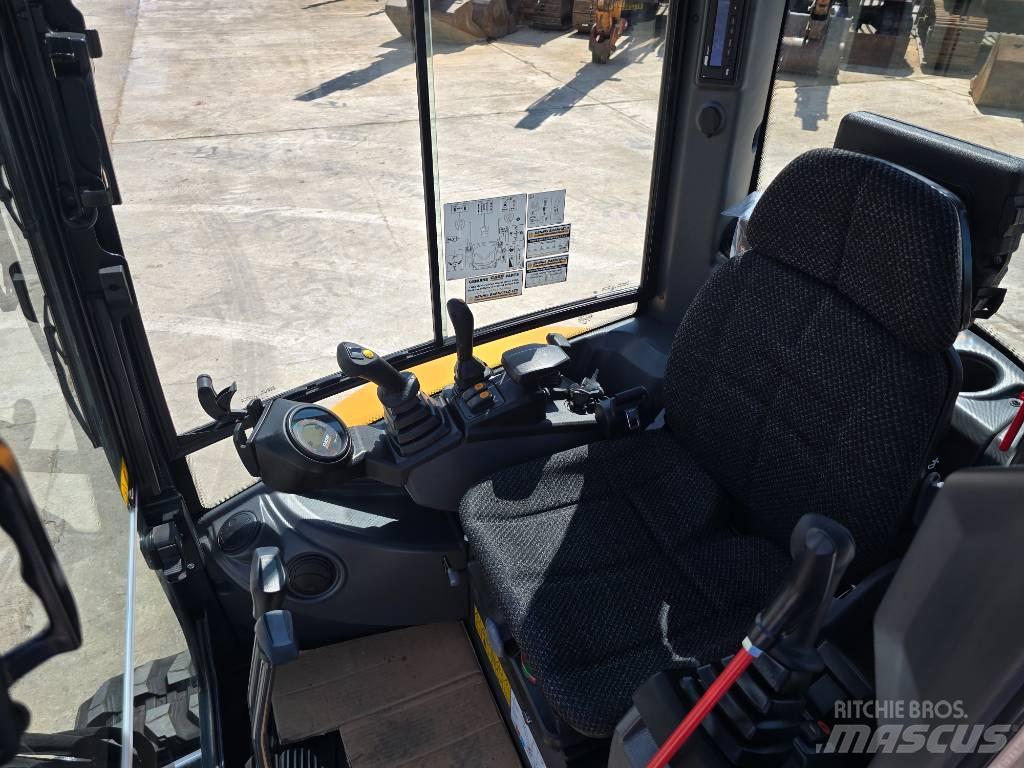 CASE CX25D Minigravemaskiner